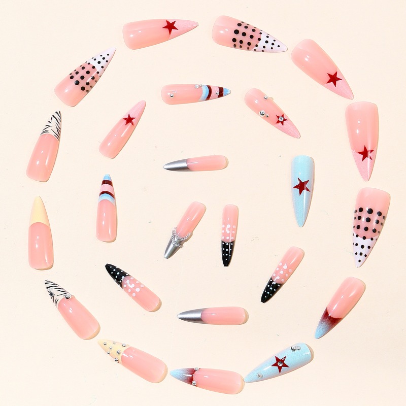 24枚入り Y2K ロングスティレット つけ爪 ブラックポル - Nail Art Zebra のレビューと価格