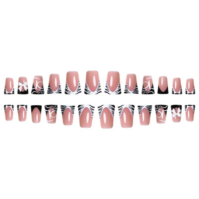 24枚入り シンプルブラックダックビルつけ爪 スイートクール - Nail Art Zebra のレビューと価格