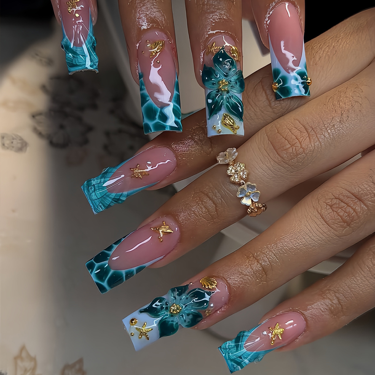 24枚入り ブルーグラデーション フレンチスタイル ロングス - Nail Art Zebra のレビューと価格